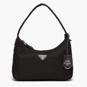 Prada Re-Nylon Re-Edition 2000 mini-bag look a like (without logo)